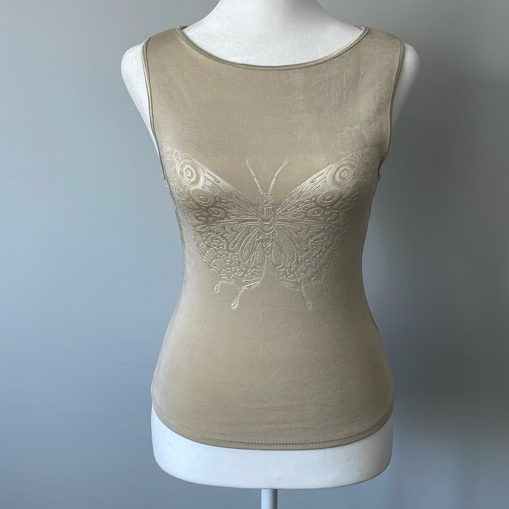 Women sleeveless top